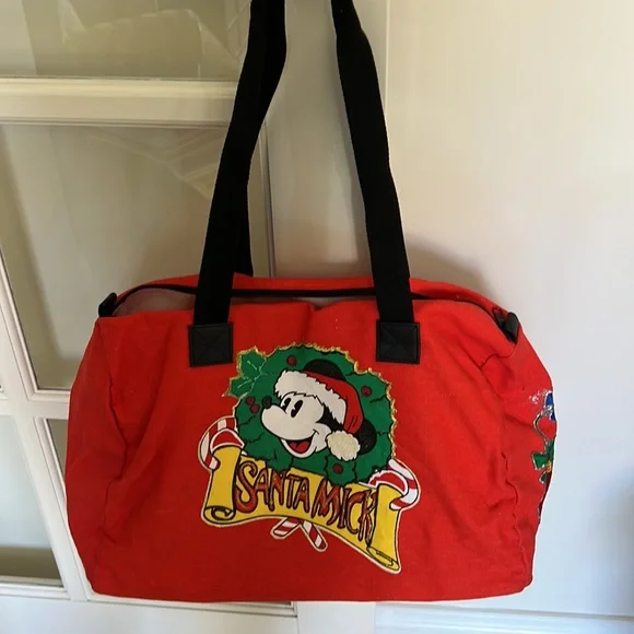 Christmas 🎄 Mickey duffel bag - Picture 1 of 3